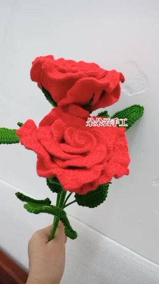 超大玫瑰花钩针游戏截图