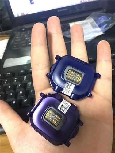 手表卡槽后盖怎么打开