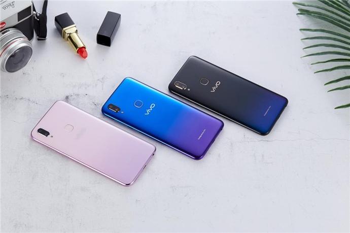z3和z3i外观怎么区分