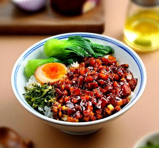 台湾卤肉饭缩略图