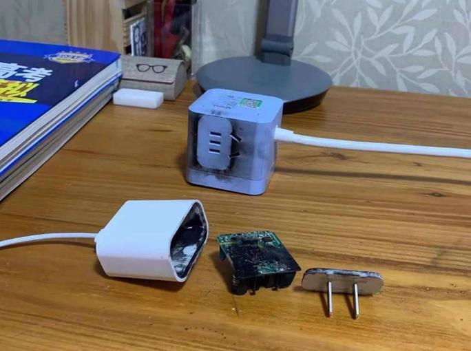 充电器头可以一直插在插座上吗缩略图