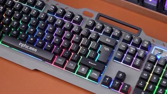 电竞鼠标键盘哪个品牌好缩略图