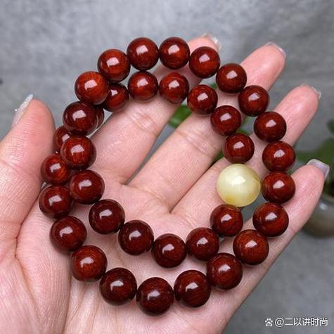 手串珠子一般要串几个最好图标