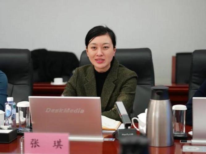 张琪图片缩略图