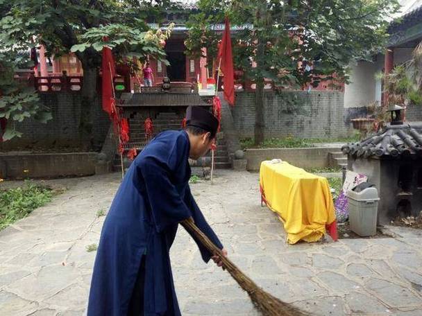 直播:我在道观的悠闲生活小说缩略图