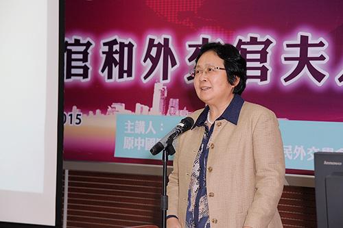 女外交官穿七零军区大院