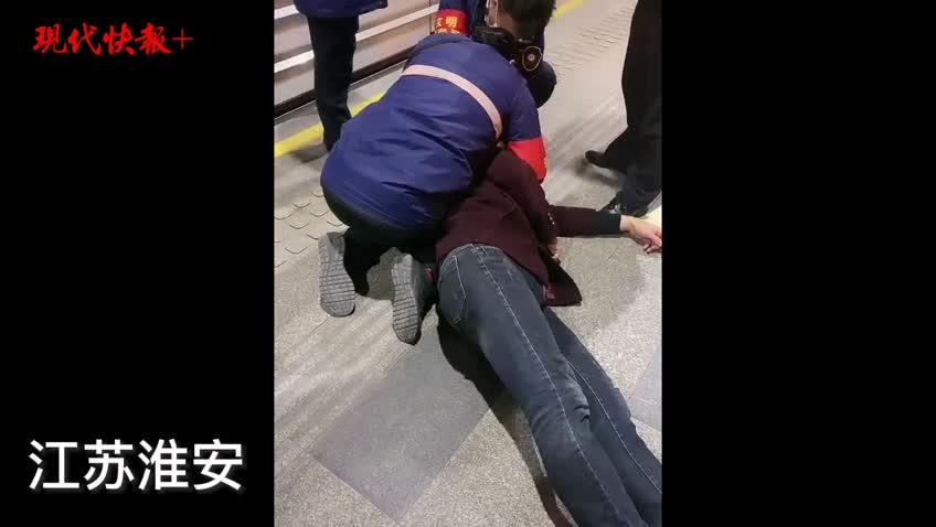 新能源汽车停了20天没开启动不了