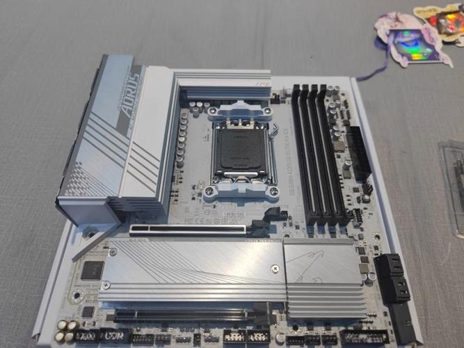技嘉b650m关闭核显缩略图