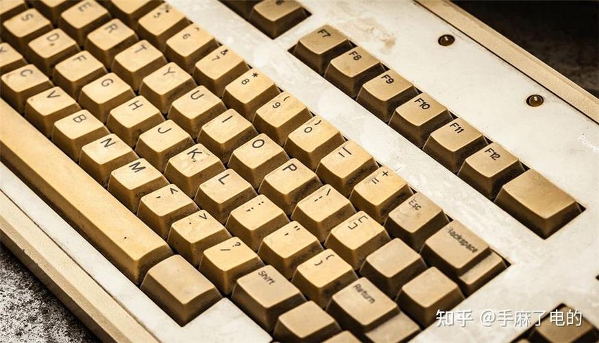 白色键盘放时间长变黄了