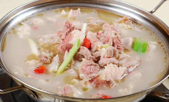 怎样炖羊肉软烂无膻味缩略图