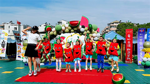 西瓜西瓜圆又圆幼儿园舞蹈游戏截图