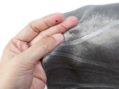 缝衣服针扎了预兆游戏截图