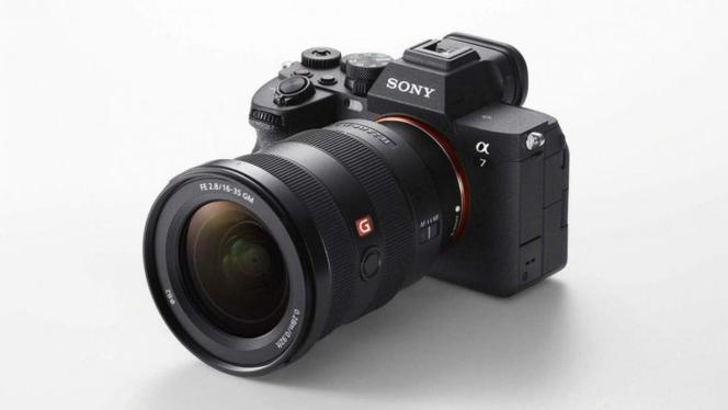 索尼A7m4缩略图