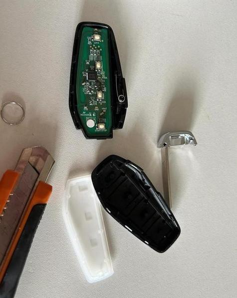 汽车钥匙拆解视频