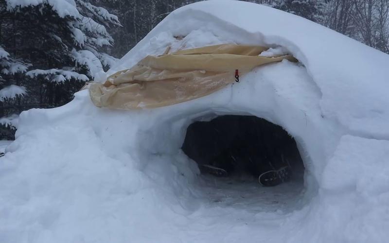 刺激战场雪地隐藏山洞在哪里