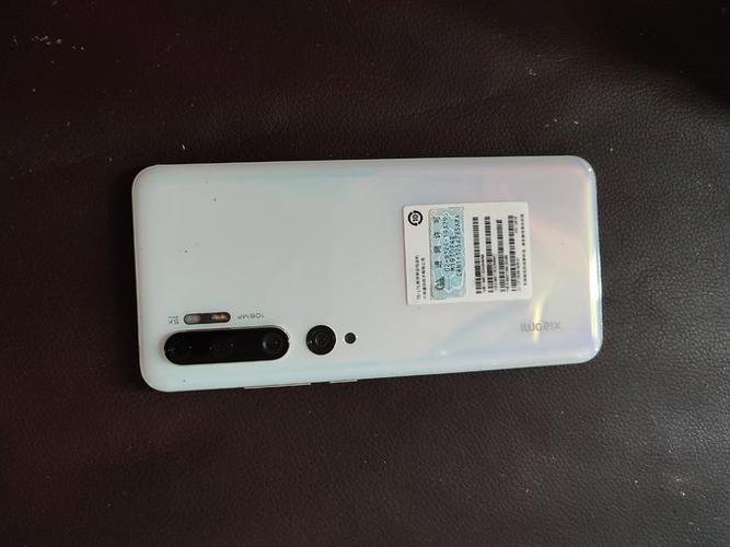 小米10和10pro后盖通用吗