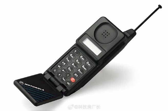 摩托罗拉老款折叠手机缩略图