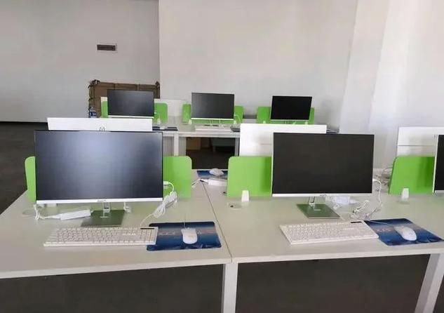 云闪付与支付宝哪个好