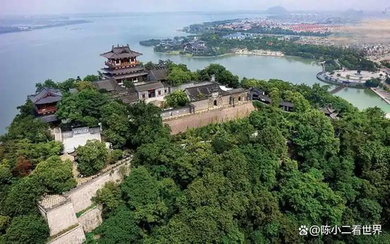 辛弃疾《北固山怀古》图标