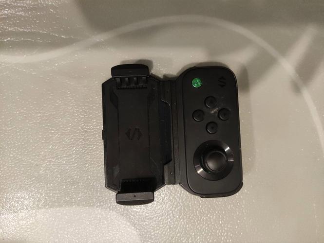 黑鲨黑魔导手柄无法连接