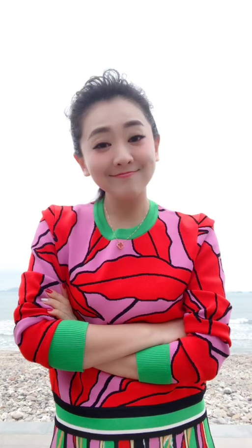 月亮姐姐主持节目缩略图