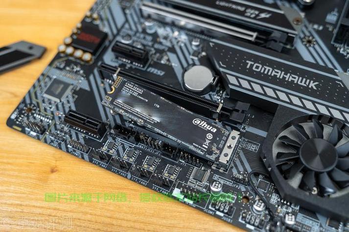 华硕z390_H主板M2接口游戏截图
