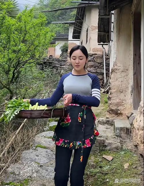穿女囤粮天灾进深山文