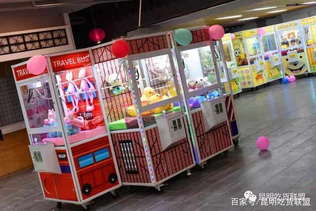 10000个币抓娃娃的视频抓零食视频图标