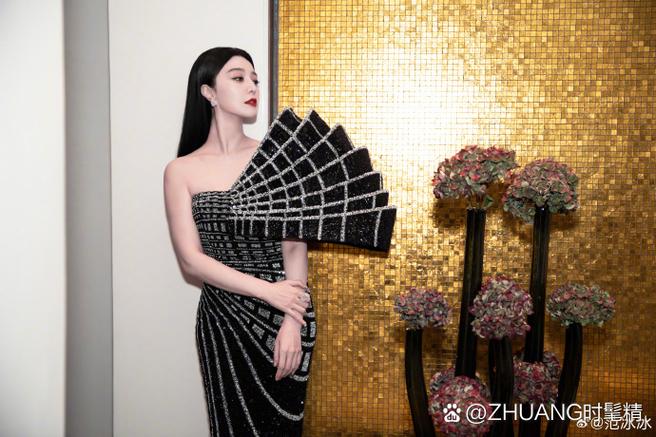 衣服奢侈品牌排行榜前十名缩略图