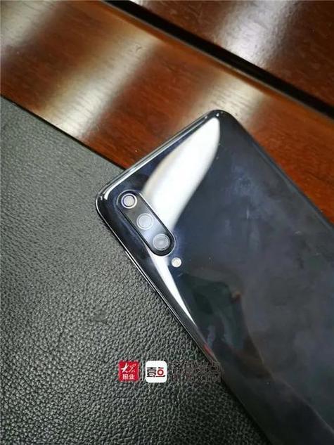 手机被水泡了还能修吗缩略图