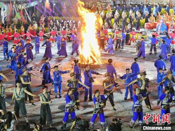 篝火舞蹈怎么跳