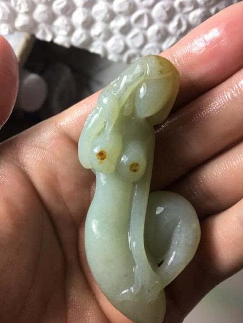 身上带的玉发污图标