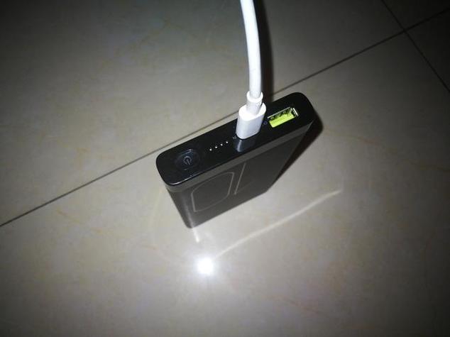 充电宝三天不用就没电了