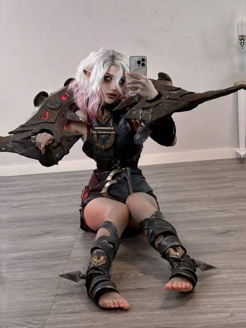 英雄联盟cosplay女英雄游戏截图