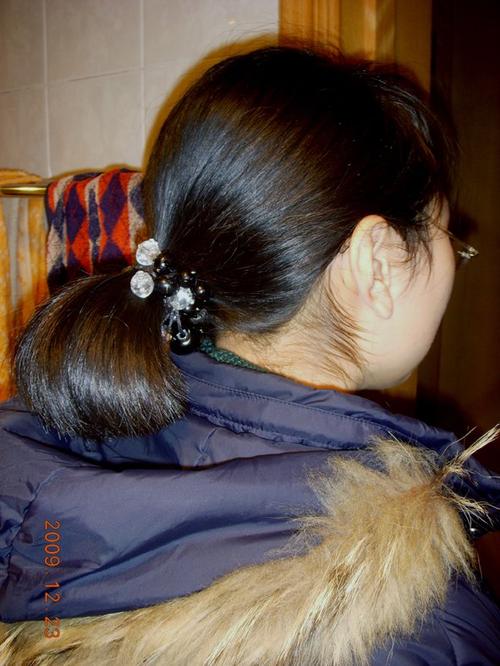工厂女人剪辫子完整版