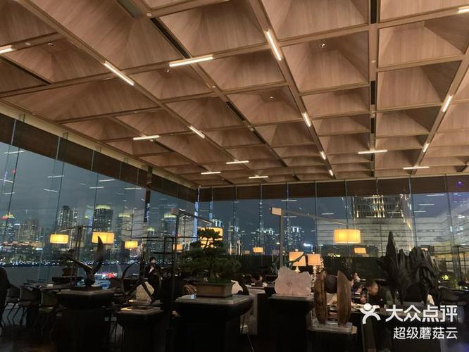 漂亮女人在饭店上班好吗