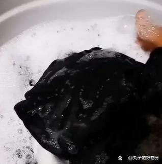 衣服染黑色最简单的方法图标