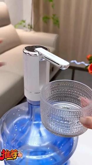 怎么把箱子里的水抽出来图标