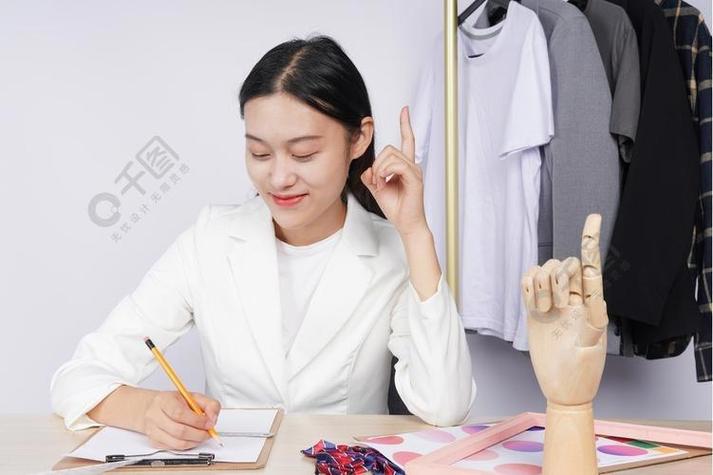 川村千里《鱼世纪末人偶传说》缩略图