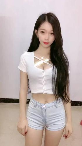 小霜霜最惊艳的舞蹈游戏截图