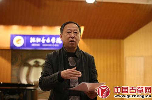 单元格内个别文字标红