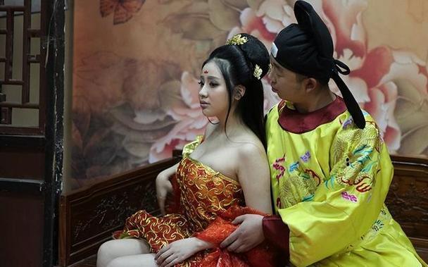 古代妃子会给皇上吹吗游戏截图