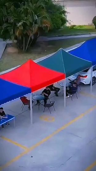 四角伞棚怎么撑视频
