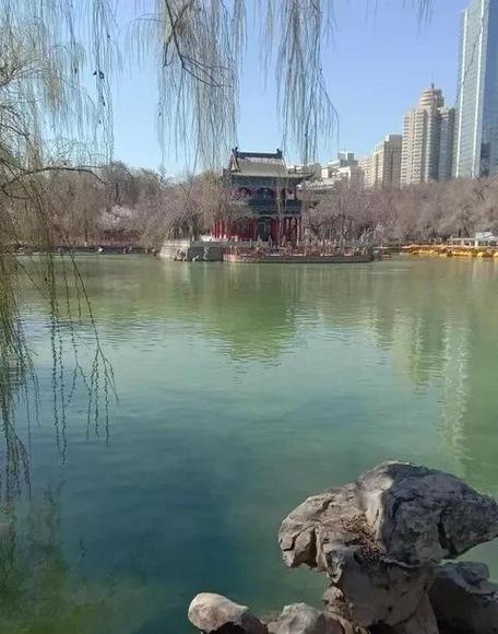乌鲁木齐市区景点游戏截图