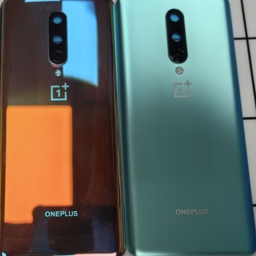 一加8t后盖碎跟屏幕有关吗