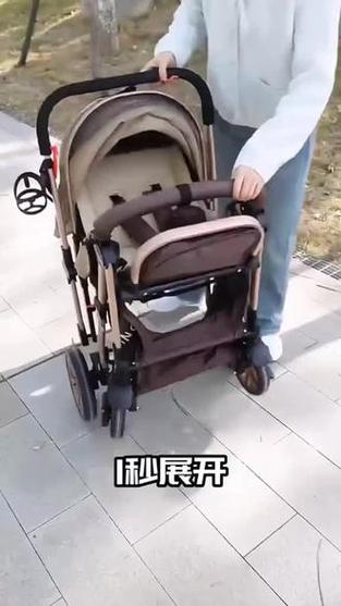 各种婴儿车折叠步骤图缩略图