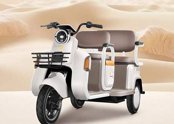 小型电动三轮车
