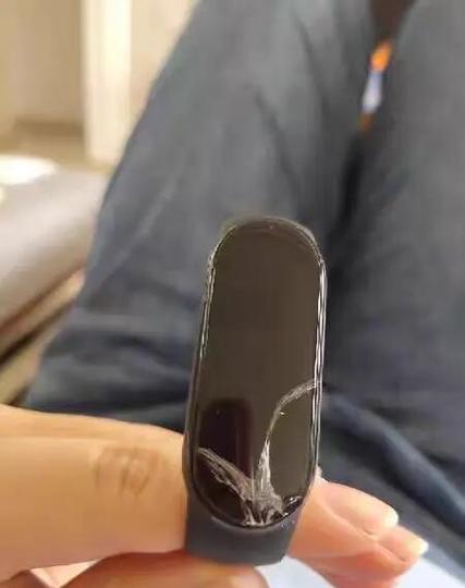 小米手环开不了机的相关专业人士