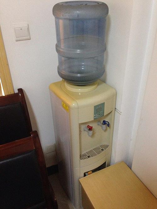 饮水机那年有的