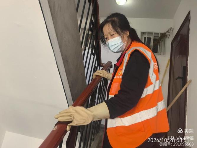 有人经常在楼道里小便怎么解决